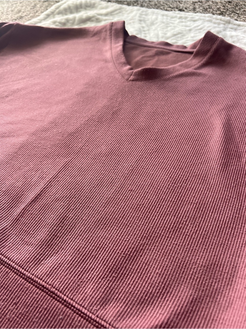 Recreation Thread & Supply V-Neck Ribbed Sweater in Dusty Rose | Size M - Picture 3 of 9